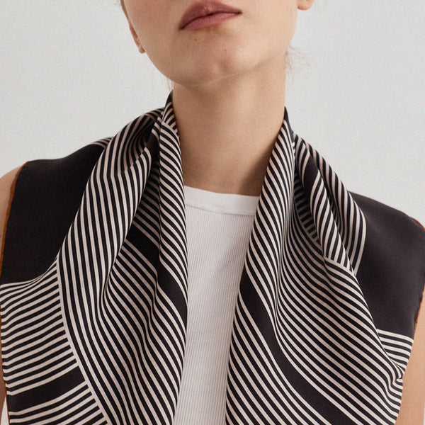 Weave Silk Scarf black