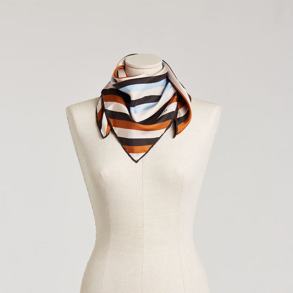 luxury silk scarf, ideal gift, pañuelo de seda de lujo, ideal como regalo