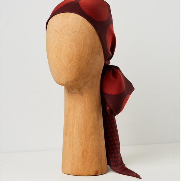 luxury silk scarf, ideal gift, pañuelo de seda de lujo, ideal como regalo