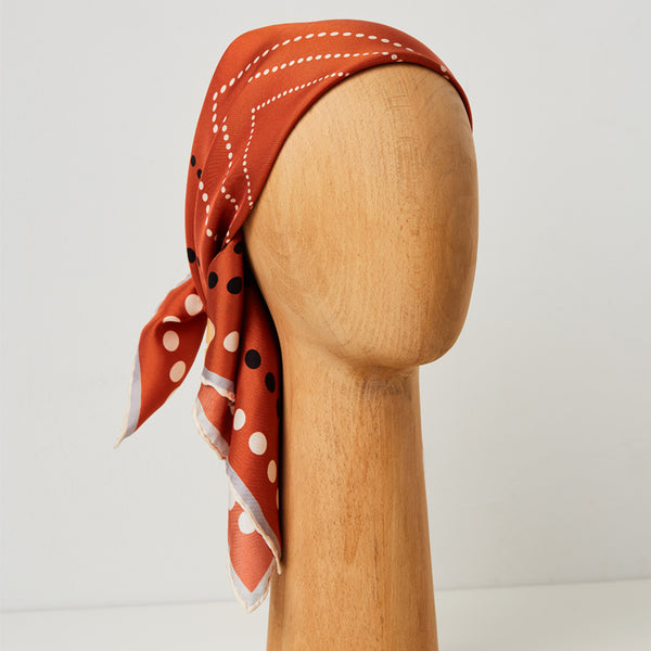 luxury silk scarf, ideal gift, pañuelo de seda de lujo, ideal como regalo