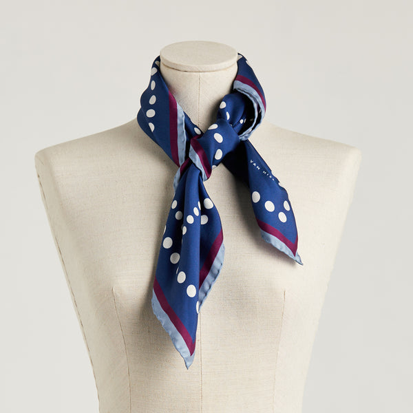 luxury silk scarf, ideal gift, pañuelo de seda de lujo, ideal como regalo