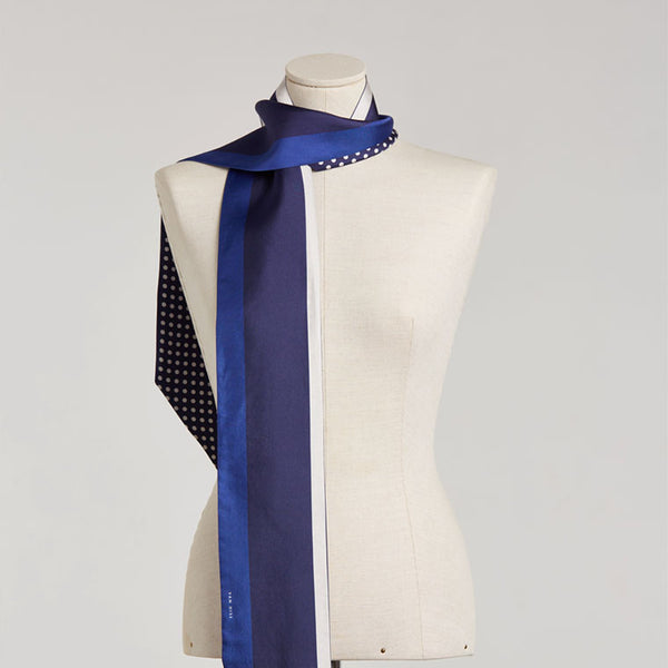 luxury silk scarf, ideal gift, pañuelo de seda de lujo, ideal como regalo